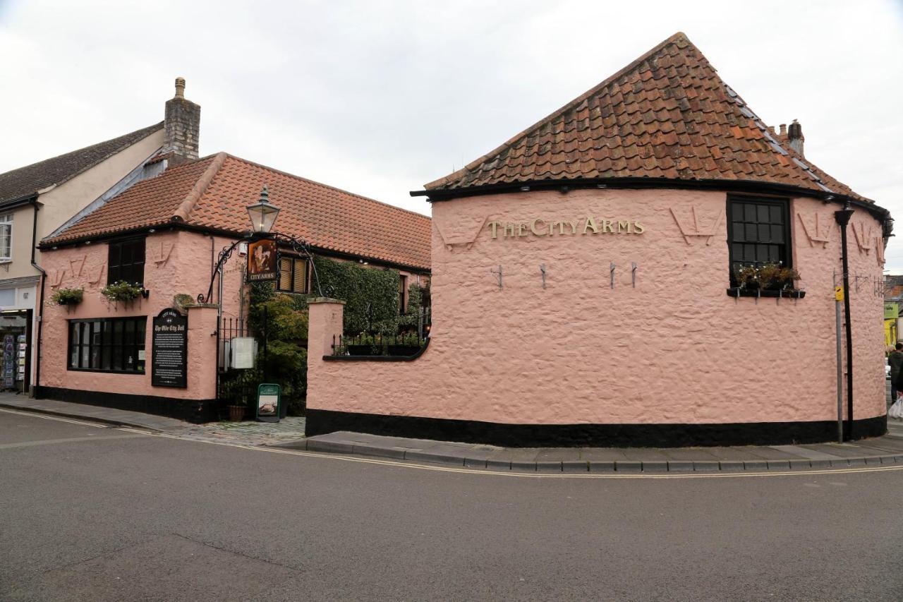 The City Arms Wells Buitenkant foto